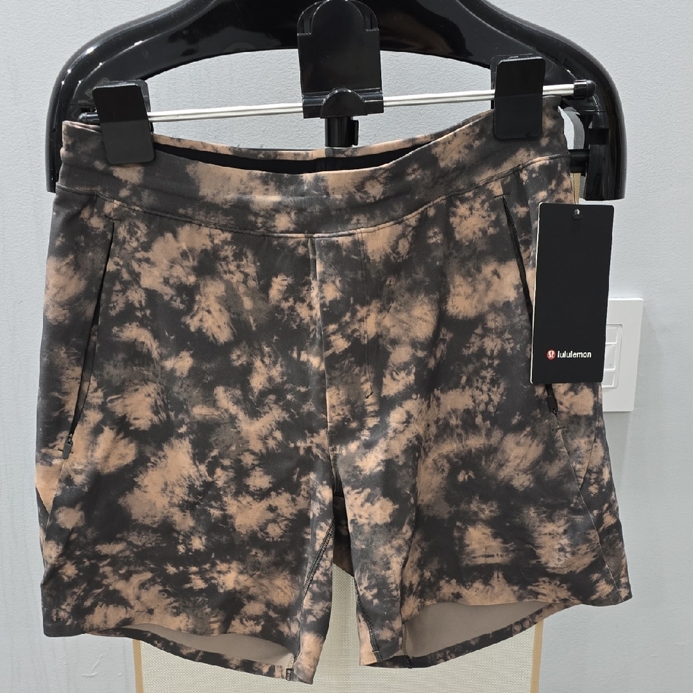lululemon athletica Black and Tan Athletic Shorts.